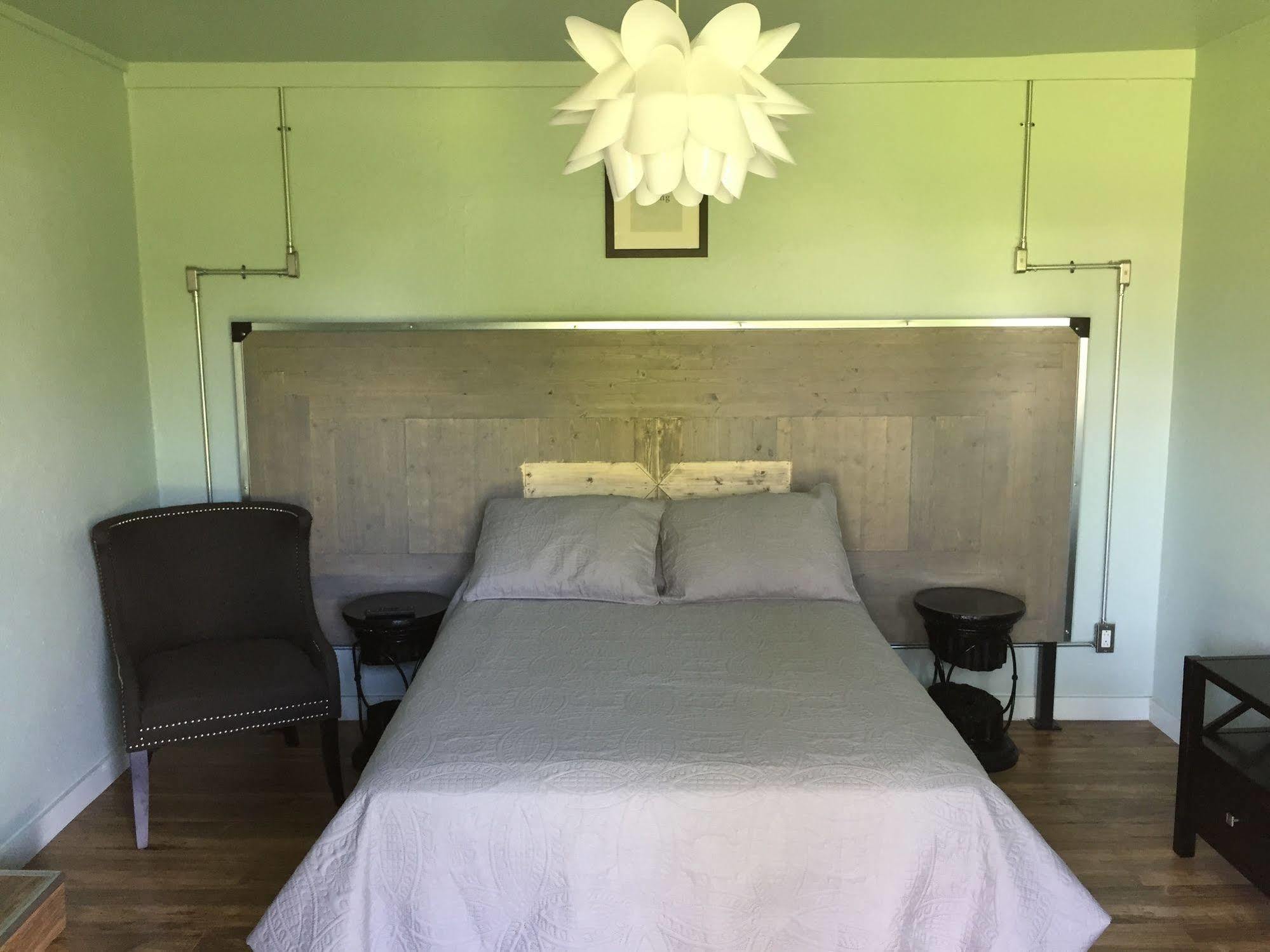 Rooms At The Pecan Olmito Exterior foto